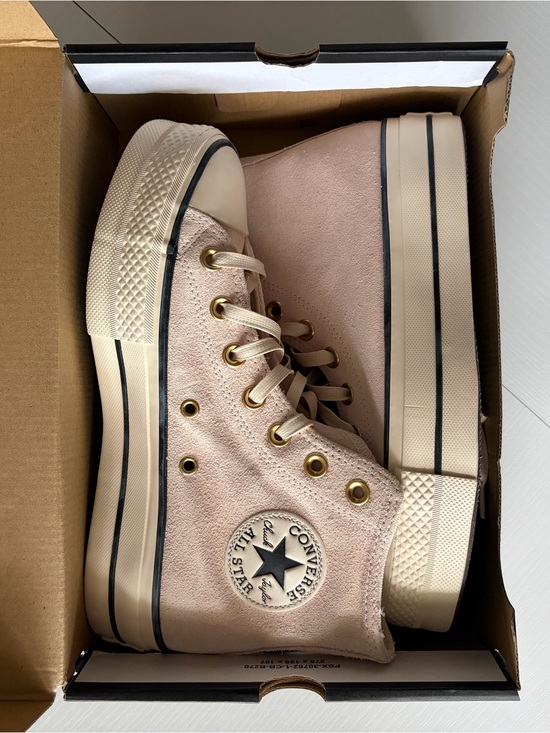 Converse Shoes - Pink Suede Converse